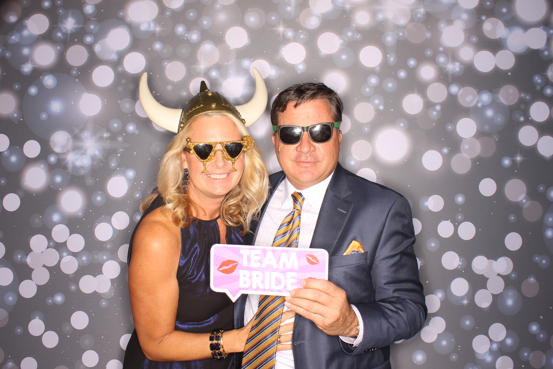 the Jackson's | View more photos from the event at gallery.photoboothcincy.com/u/PhotoBoothCincy/the-Jacksons